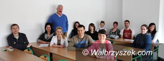 Wałbrzych: Hiszpański artysta w PWSZ