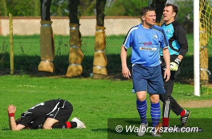 klasa okręgowa: Klasa okręgowa: Do Wałbrzycha zawita rozpędzony wicelider
