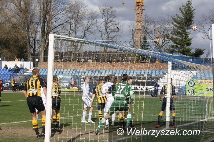 II-liga piłkarska: Gol Janika daje Górnikowi zwycięstwo