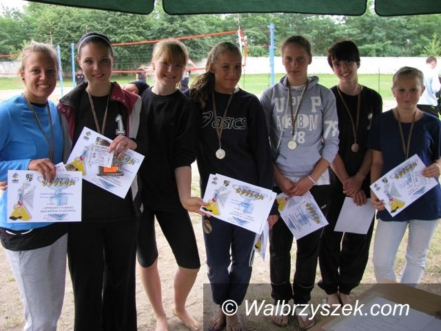Świdnica: Zwycięstwo wałbrzyszan w świdnickim turnieju plażówki
