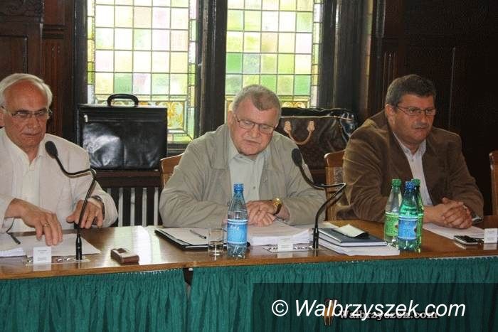 Wałbrzych: Połączenie poprzez likwidację