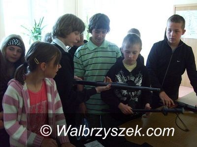 Wałbrzych: „Tydzień dla bezpieczeństwa –Bezpieczne wakacje” w ZS–P nr 1 na Poniatowie