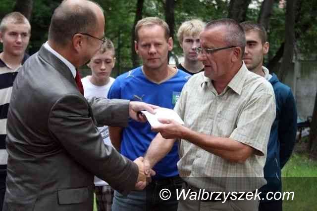 klasa A: Czarni zagrają, Juventur się wycofał