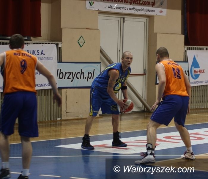 Wałbrzych: W październiku derby Wałbrzycha w koszykówce
