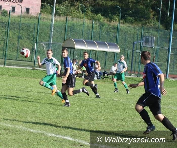 REGION: Klasa okręgowa: Mieroszów przełamał wyjazdową niemoc
