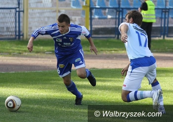 Kraj: II liga piłki nożnej: Upolować Tura