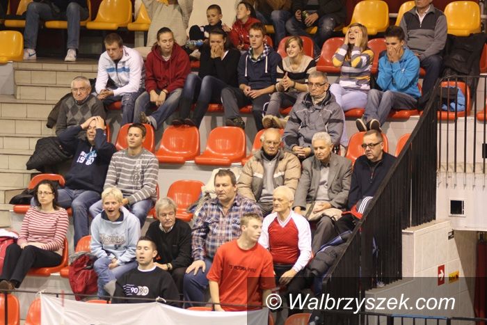 Wałbrzych: II liga siatkówki: Kolejna kompromitacja przed własną publicznością