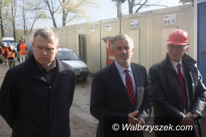 Wałbrzych: Gdy się mury pną do góry, czyli z wizytą na budowie Aqua–Zdroju