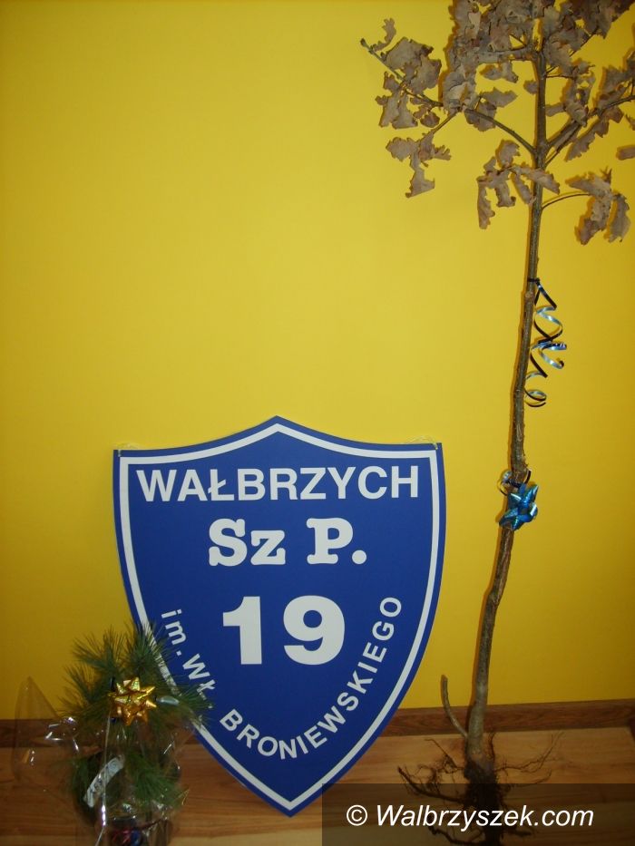 Wałbrzych: Jubileusz Szkoły Podstawowej nr 19 w Wałbrzychu – Poniatowie