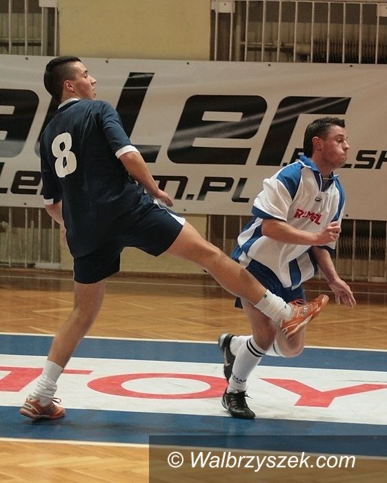 Wałbrzych: W Ronalu po 11 kolejce