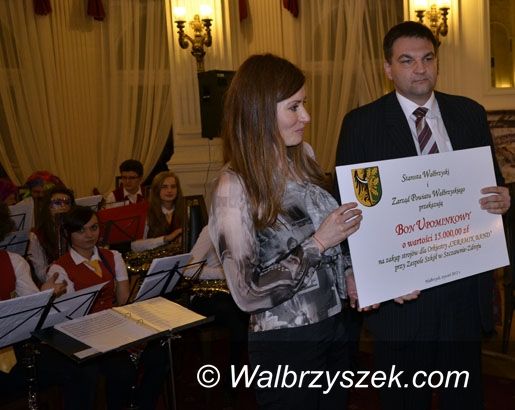 Szczawno-Zdrój: Prezent dla Szkolnej Orkiestry Dętej „Ceramik Band”
