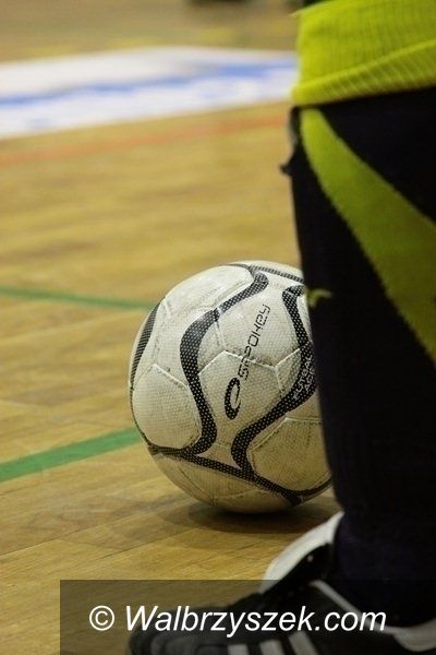 Wałbrzych: XIV kolejka Ronal Cup