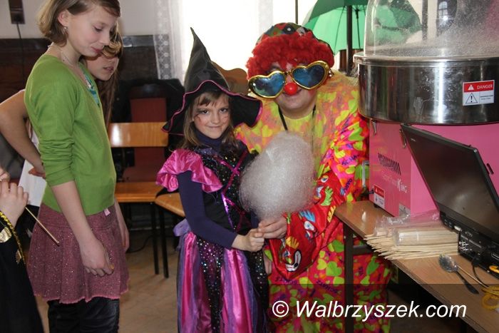 Wałbrzych: Postacie z bajek opanowały wspólnotę