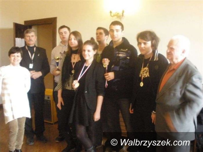 Wałbrzych: Uczniowie potrafią dobrze grać w szachy