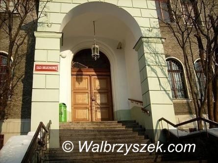 Wałbrzych: Spowodował straty na 14 tysięcy złotych