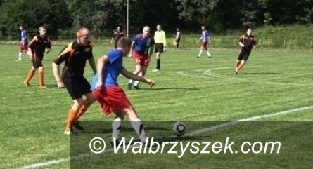 REGION: Piłkarska klasa B: Victoria bliska awansu
