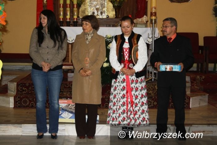 REGION, Czarny Bór: Parafianie wybrali Czarnoborzan Roku 2011