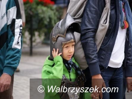 Świdnica: Przybyły wojska na świdnicki rynek