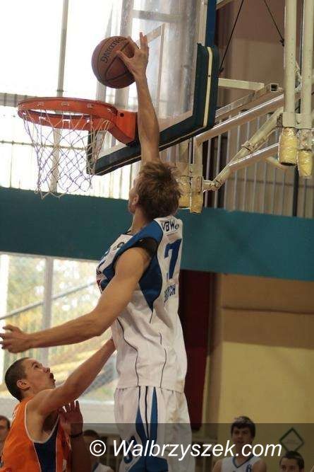 Wałbrzych: Szkolna Liga Koszykówka wkracza w decydującą fazę