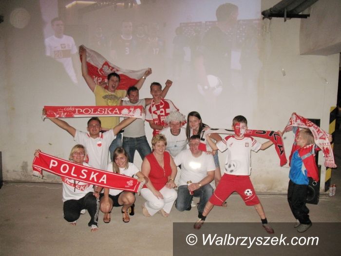 Wałbrzych: Przyślij zdjęcia ze swojej strefy kibica