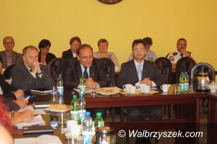 REGION, Boguszów-Gorce: Sesja nadzwyczajna Rady Miejskiej w Boguszowie–Gorcach