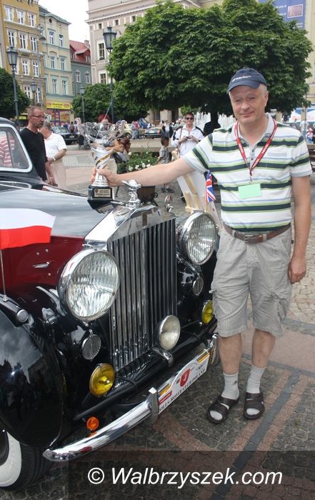 Wałbrzych: Rolls–Royce i Bentleye opanowały wałbrzyski Rynek