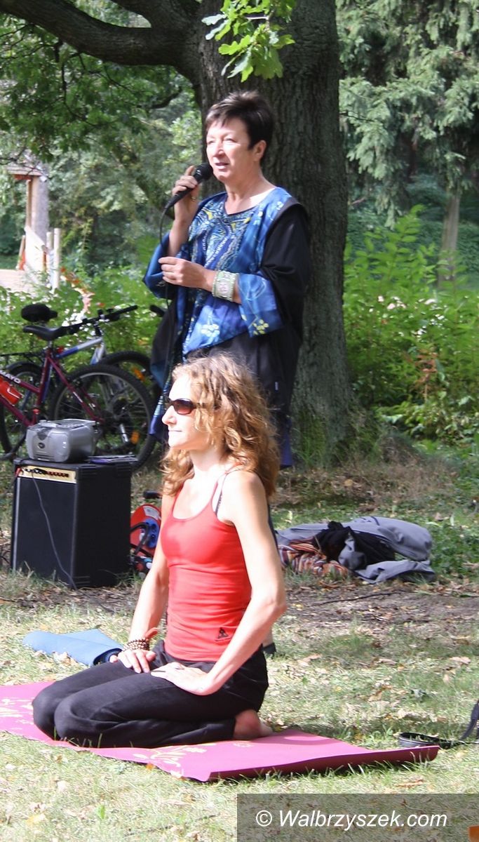 REGION, Szczawno-Zdrój: Joga w Parku Szwedzkim