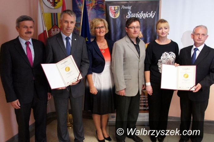 Świdnica: Złote Godło QI dla miasta i powiatu w Świdnicy