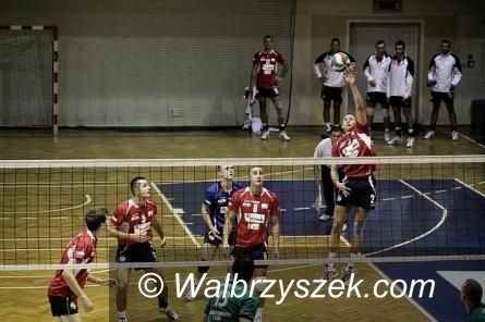Głuchołazy: II liga siatkówki: Juvenia Głuchołazy – Victoria PWSZ Wałbrzych 2–3