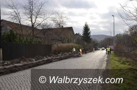 REGION, Boguszów-Gorce/Czarny Bór: Powiat przekazał środki dla gmin na remonty dróg