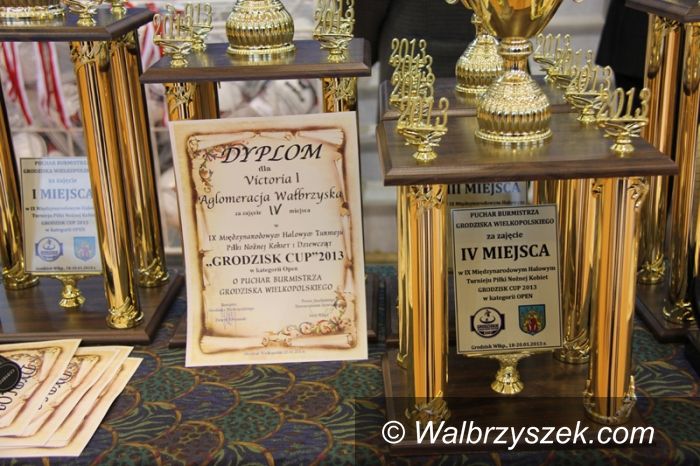 Grodzisk Wielkopolski: Piłkarki Victorii Aglomeracji wystąpiły w Grodzisku Wielkopolskim