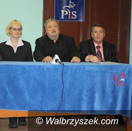 Wałbrzych: Radni Prawa i Sprawiedliwości mają uwagi do trybu podejmowania uchwał