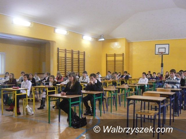 Wałbrzych: VII Regionalny Konkurs Wiedzy o Historii Polski