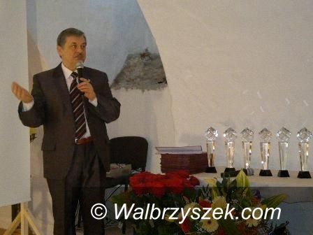 REGION, Walim: Wójt Hausman ze Światowidem