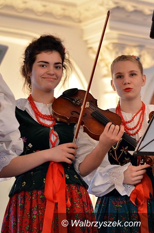 Wałbrzych: Koncert charytatywny "Kwiatek dla Sylwii"