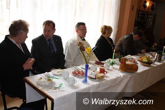 Świebodzice: Jajeczko w gronie przyjaciół