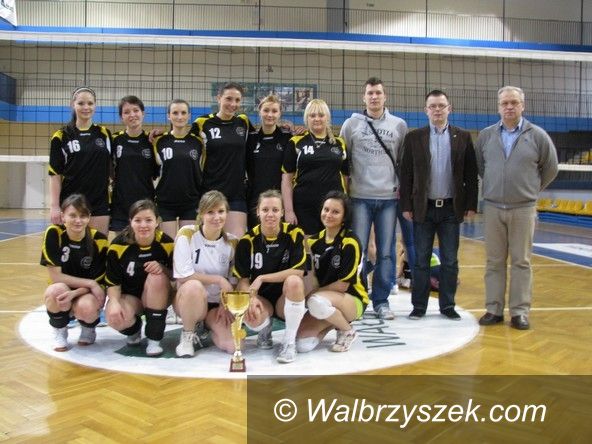 Wałbrzych: Srebrne siatkarki
