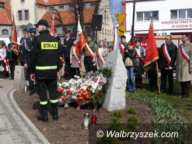 Region: Chyląc czoła poległym w Katyniu