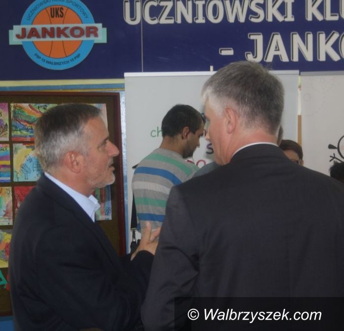 Wałbrzych: Joanna Berdzik z Ministerstwa Edukacji Narodowej przekonywała do reformy oświaty