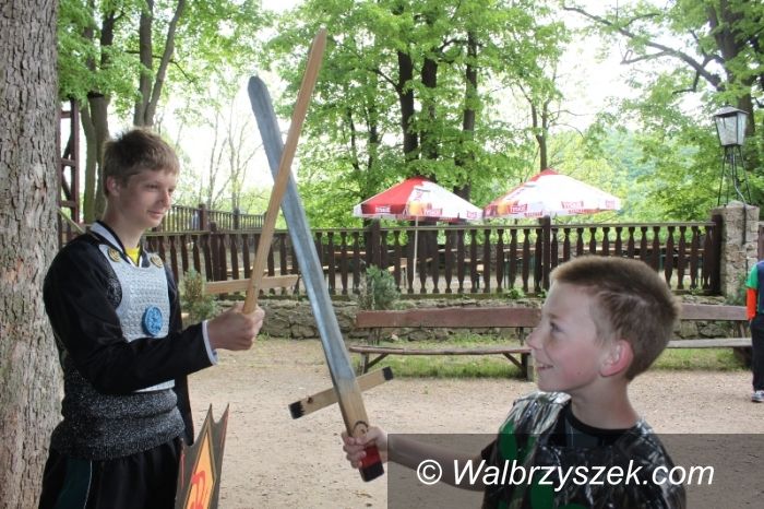REGION, Zagórze Śląskie: Zamkowe potyczki młodych