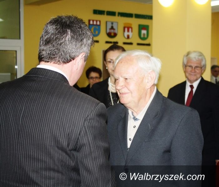 powiat wałbrzyski: Zasłużeni dla Powiatu Wałbrzyskiego odebrali tytuły