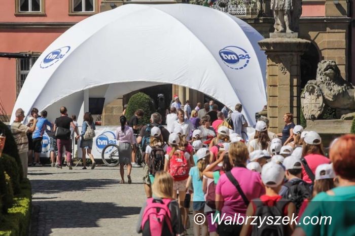 Wałbrzych: "Wstajesz i wakacje" na Zamku Książ