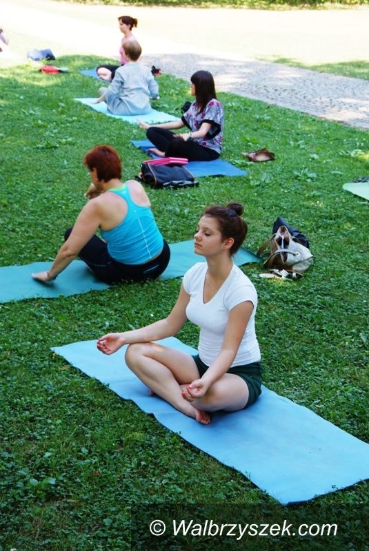 REGION, Szczawno Zdrój: Joga w Parku Szwedzkim