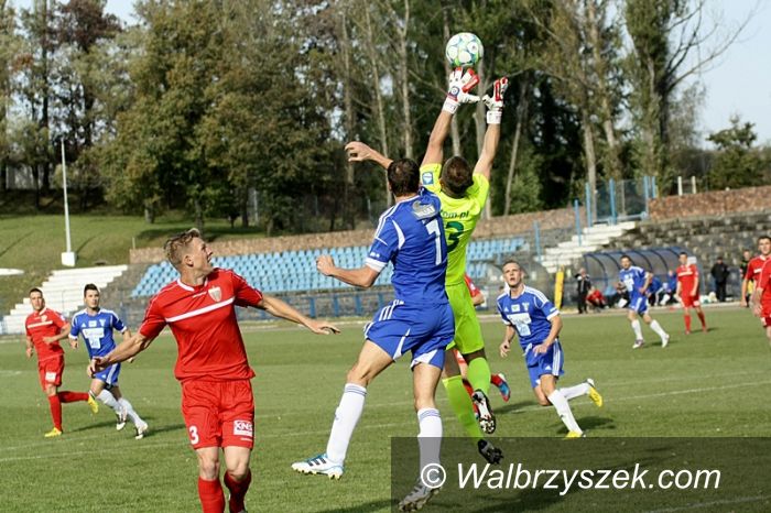 Kraj: II liga piłkarska: I znów na pudle