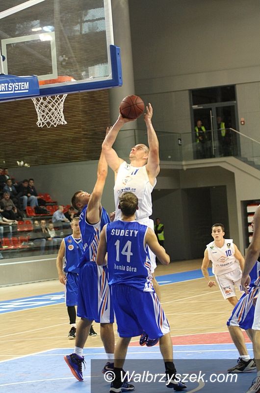 Wałbrzych: III liga koszykówki: Górnik Wałbrzych – Sudety II Jelenia Góra 90–53