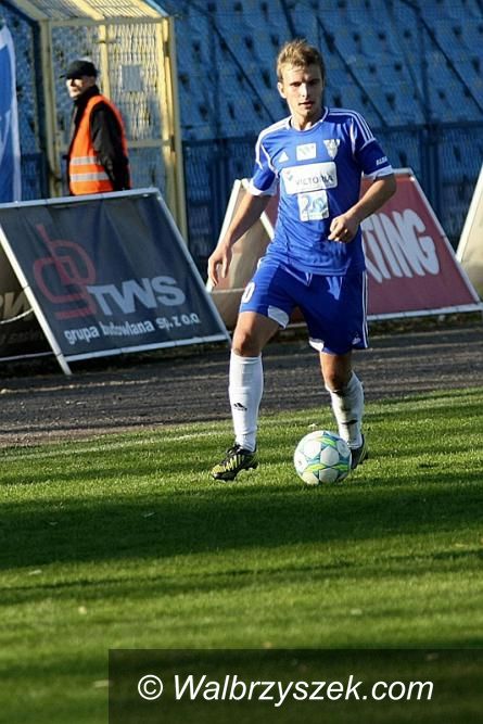 Kraj: II liga piłkarska: Awans na fotel wicelidera