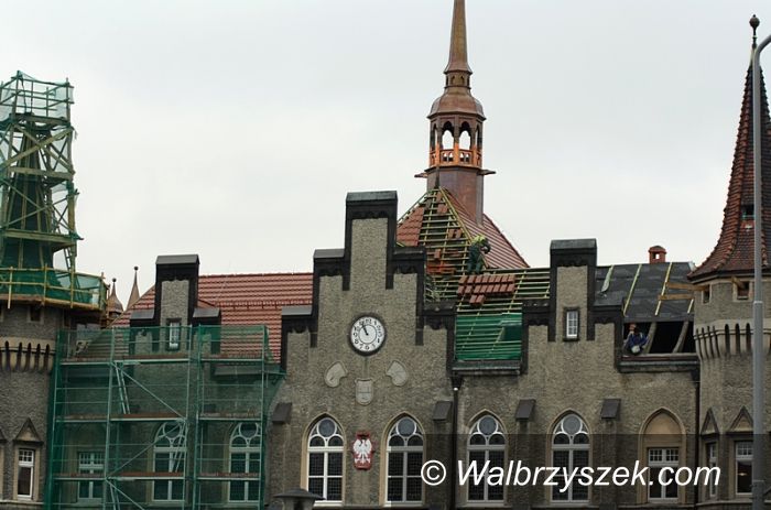 Wałbrzych: Kończą remontować dach Ratusza