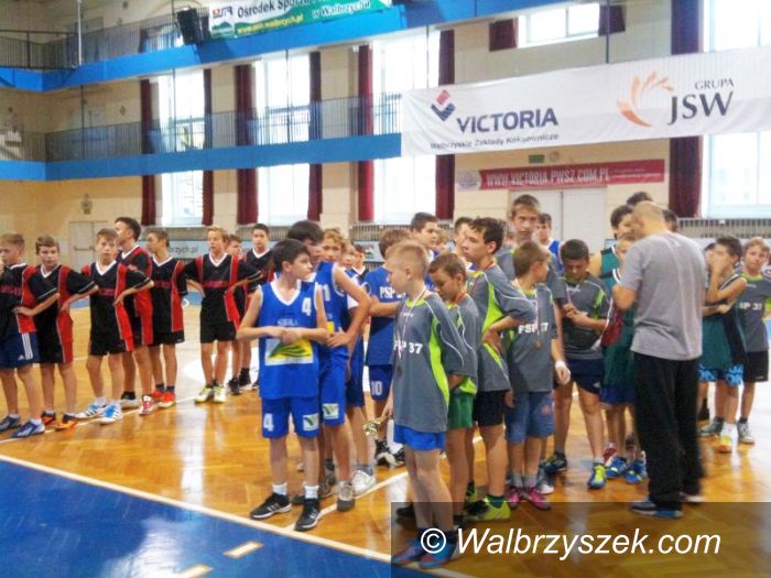 Wałbrzych: Ręczne zmagania uczniów podstawówek