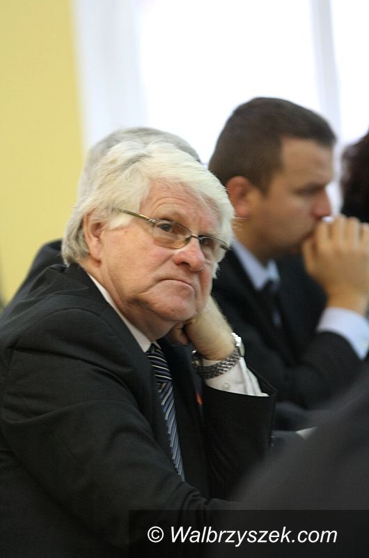 powiat wałbrzyski: Starosta przeprosił radnych WWS–u