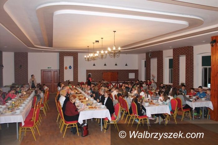 Region: Spotkanie świąteczne z dziećmi ze świetlic w Witkowie